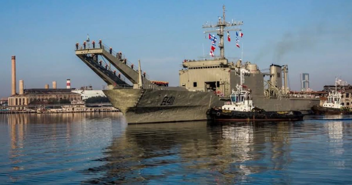 Mexican Navy ship carrying nearly 1,200 tons of food docked at Havana port on February 28. Photo: Cuban Government