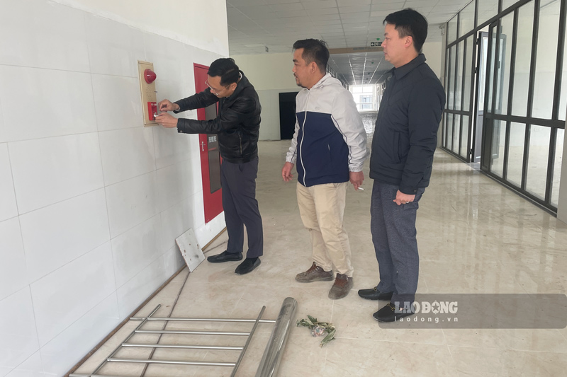 Chủ đầu tư thường xuyên phối hợp đôn đốc đơn vị thi công. Ảnh: Đinh Đại