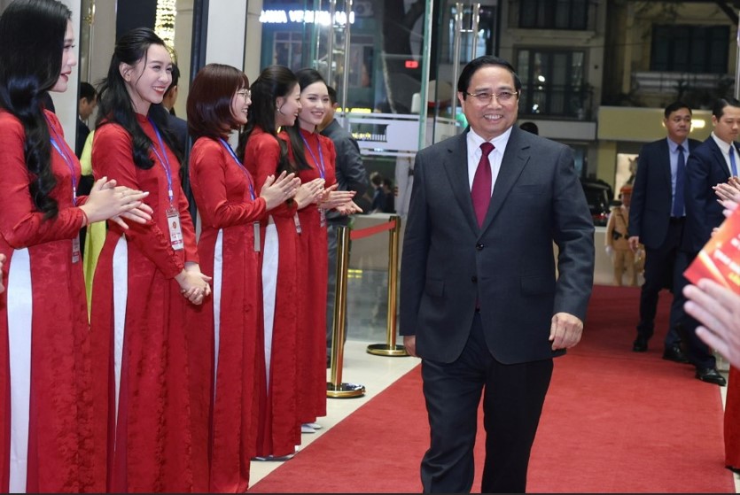 Thủ tướng Chính phủ Phạm Minh Chính tới dự  Lễ tuyên dương Bí thư chi bộ xuất sắc và công bố, trao Giải Búa liềm Vàng lần thứ X năm 2025. Ảnh: Hải Nguyễn