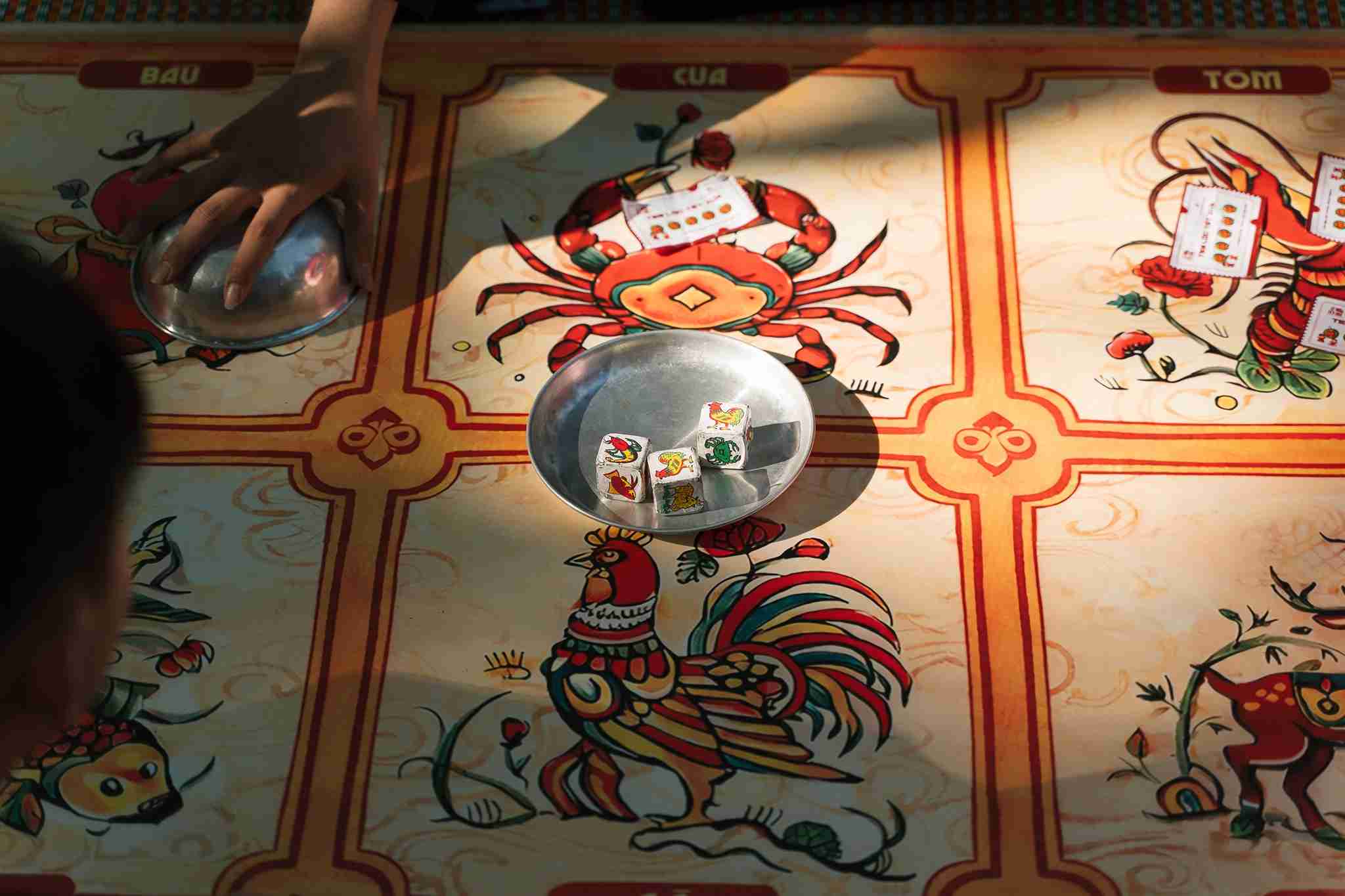 Trẻ em rất hào hứng tham dự lễ hội Tết xưa. Ảnh: Hữu Long