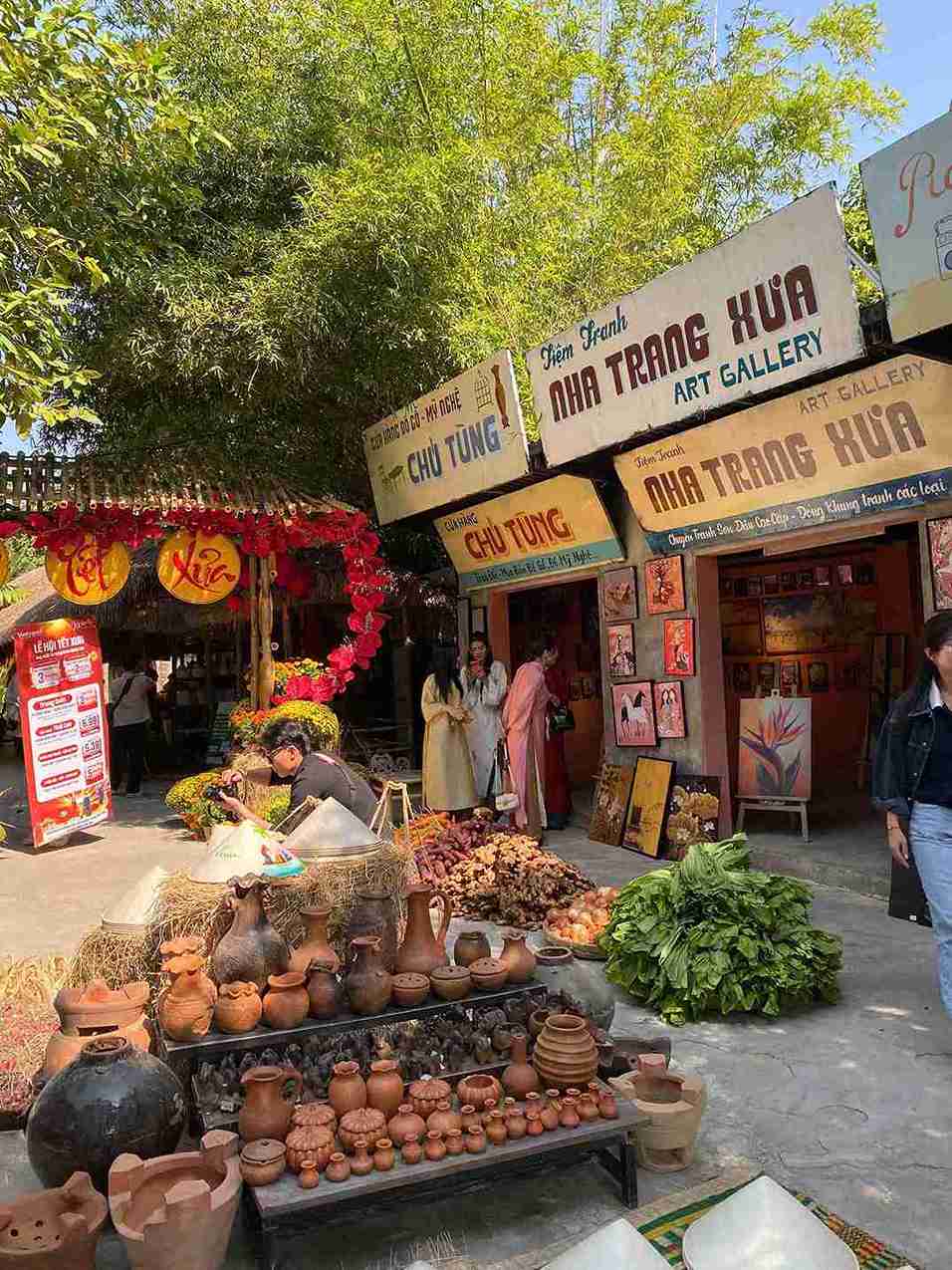 Lễ hội Tết Xưa tại Làng nghề Nha Trang Xưa. Ảnh: Hữu Long