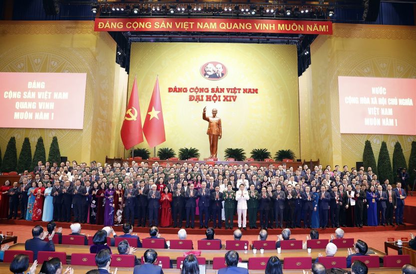 The 14th Central Executive Committee of the Party launched the Congress. Photo: VNA