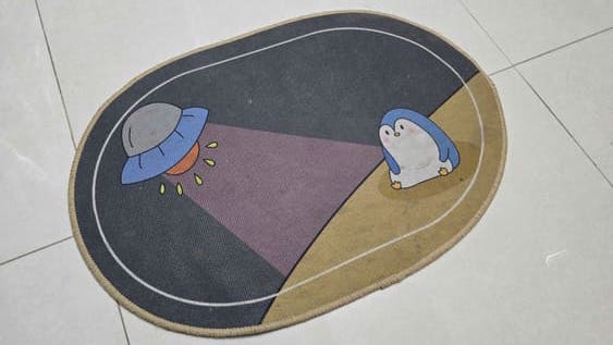 Foot pads are one of the items that help keep the kitchen space always clean and tidy. Photo: Tuan Dat