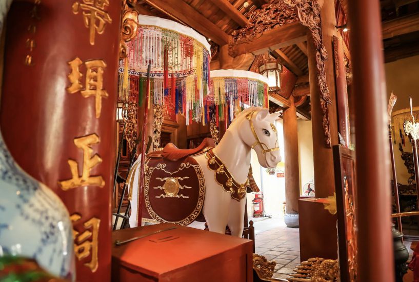 White horse worshiped in Bach Ma Temple (Hanoi). Photo: THU ANH