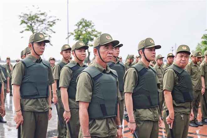 The evaluation of the operating results of forces participating in protecting security and order at the grassroots level must ensure substance, publicity, democracy, accuracy, and objectivity. Photo: Minh Quan