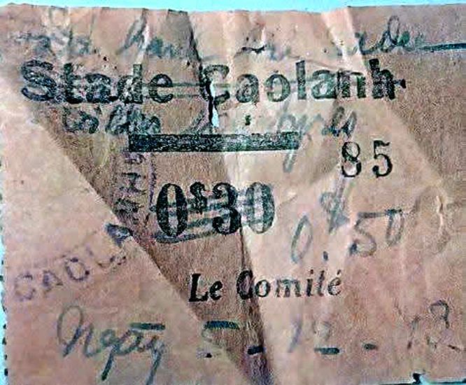 Vé vào SVĐ Cao Lãnh năm 1943. Ảnh: Tư liệu của nhà thơ Hữu Nhân