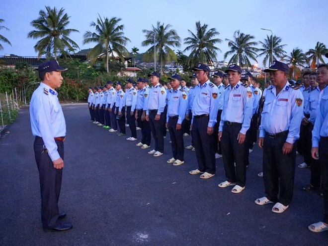 Bí thư chi bộ bám biển, giữ yến giữa trùng khơi Khánh Hòa