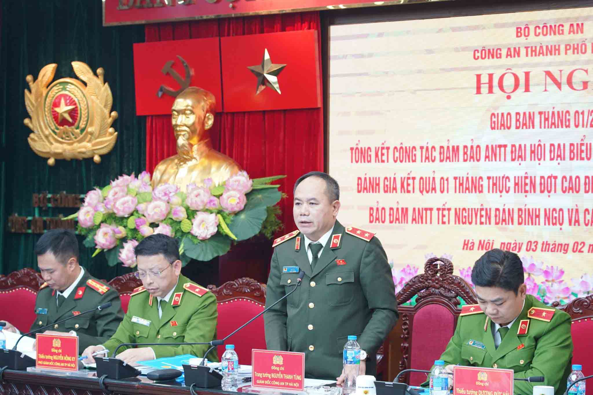 Lieutenant General Nguyen Thanh Tung, Director of Hanoi Police Department, delivered a concluding speech, assigning key tasks to units in the coming time. Photo: Hanoi Police