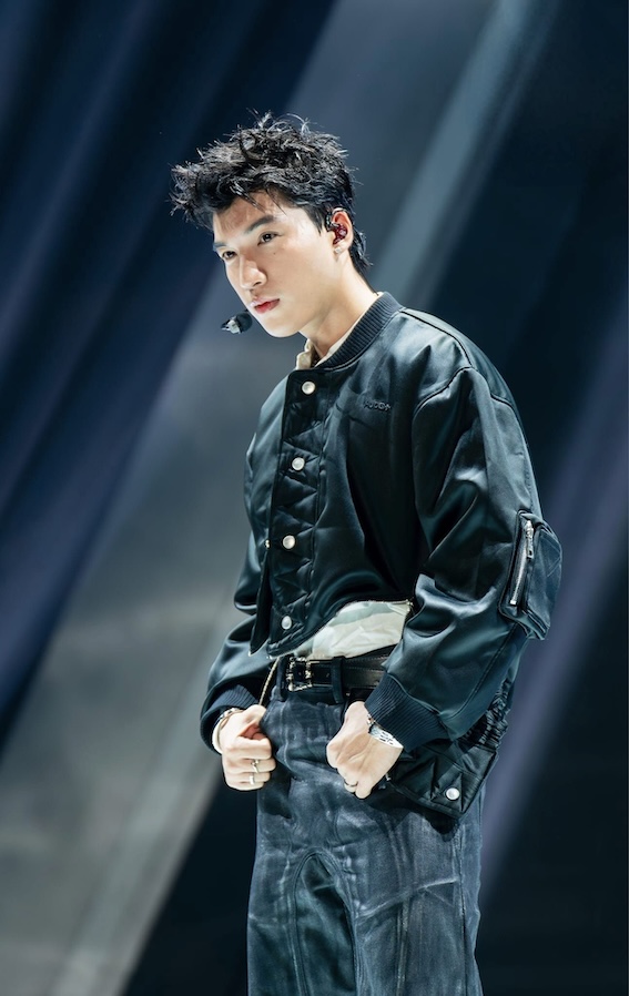 Bùi Trường Linh là Á quân Anh trai say hi mùa 2, HIEUTHUHAI là quán quân Anh trai say hi mùa 1. Ảnh: Nhà sản xuất