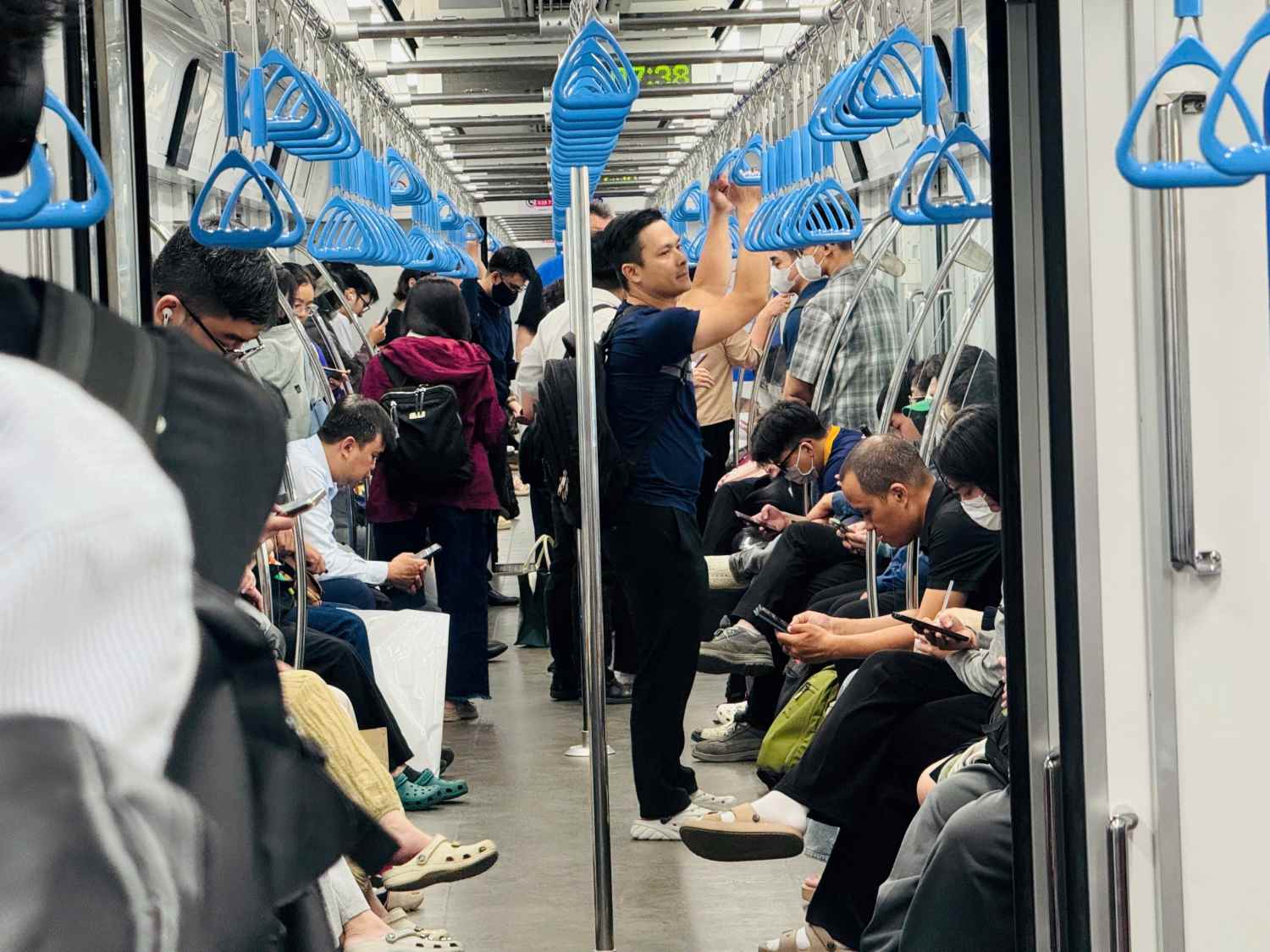 Metro Line 1 has served more than 20 million passengers after more than a year of operation. Photo: Minh Quan
