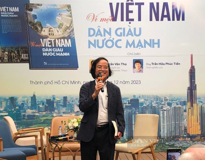 Professor Tran Van Tho. Photo NVCC