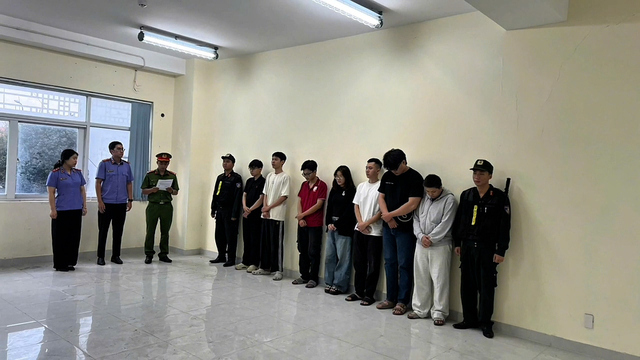 Ho Chi Minh City police break up a sophisticated e-cigarettes ring, with billions of VND in revenue.