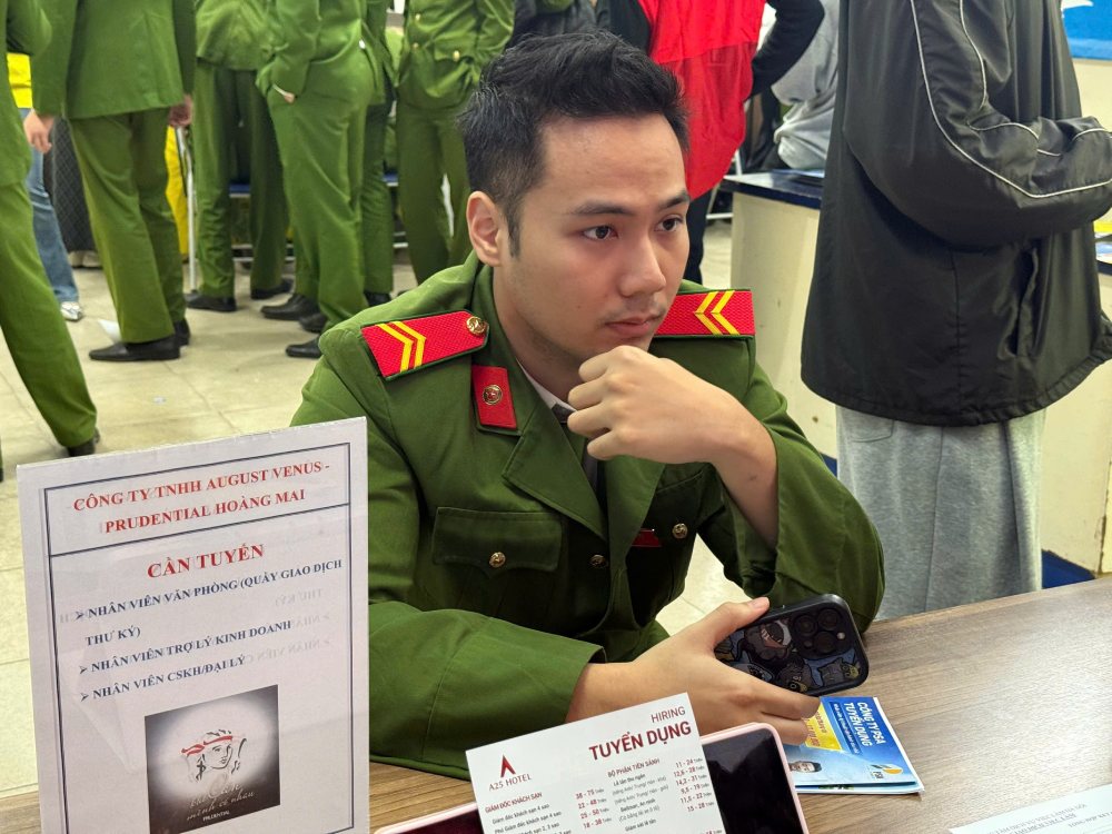 Sau khi ra quân anh Vũ Đức Thành muốn kiếm được một công việc phù hợp có thể đi làm được ngay. Ảnh: Quỳnh Chi 