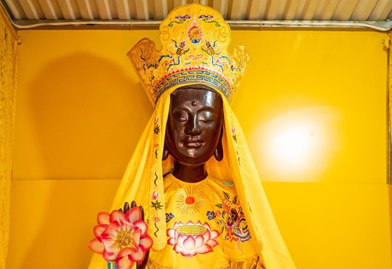 Mother Goddess Man Nuong wooden Buddha statue at To Pagoda, Bac Ninh province. Photo: VGP