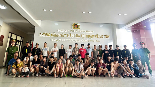 La policía de la ciudad de Ho Chi Minh desmantela una red de narcotráfico interprovincial, arresta a 36 sujetos