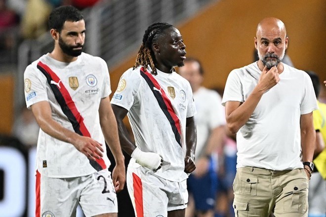 Đội hình của Man City đang trải qua một giai đoạn chuyển giao quan trọng.  Ảnh: AFP