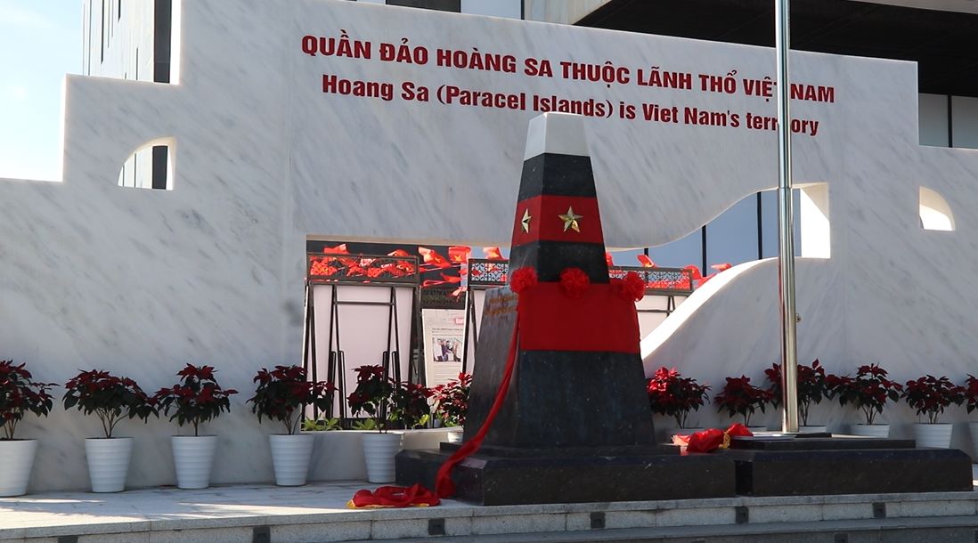 Inauguration of the Hoang Sa special zone name sign in Da Nang