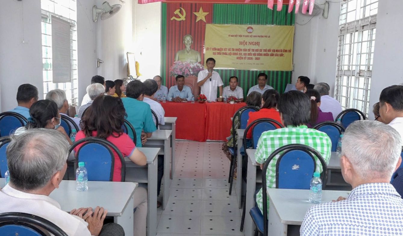 Overview of the conference to collect voters' opinions on candidates for the 16th National Assembly in Phu Loi ward, Can Tho city. Photo: Van Vu