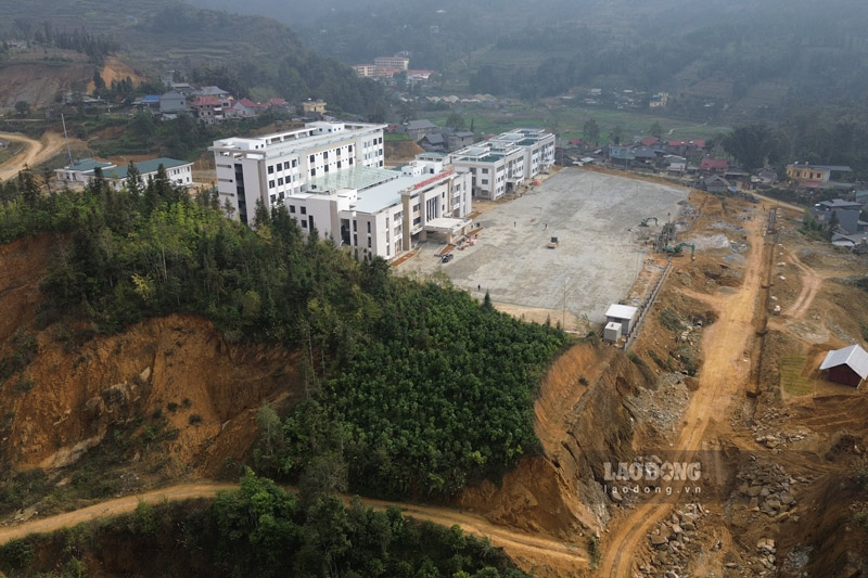 El Hospital General de Bac Ha, provincia de Lao Cai, ha tomado forma. Foto: Dinh Dai