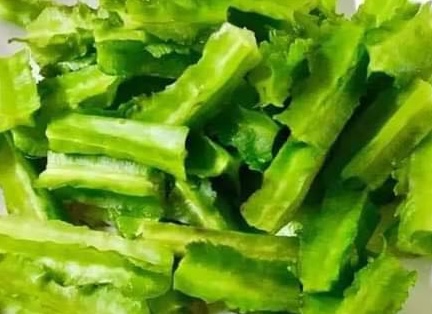 Dragon beans are a type of food that housewives can consider including in their weight loss diet. Photo: Kieu Vu