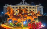 Admire the cluster of horse mascots at the famous Tet flower market of Phu Tho
