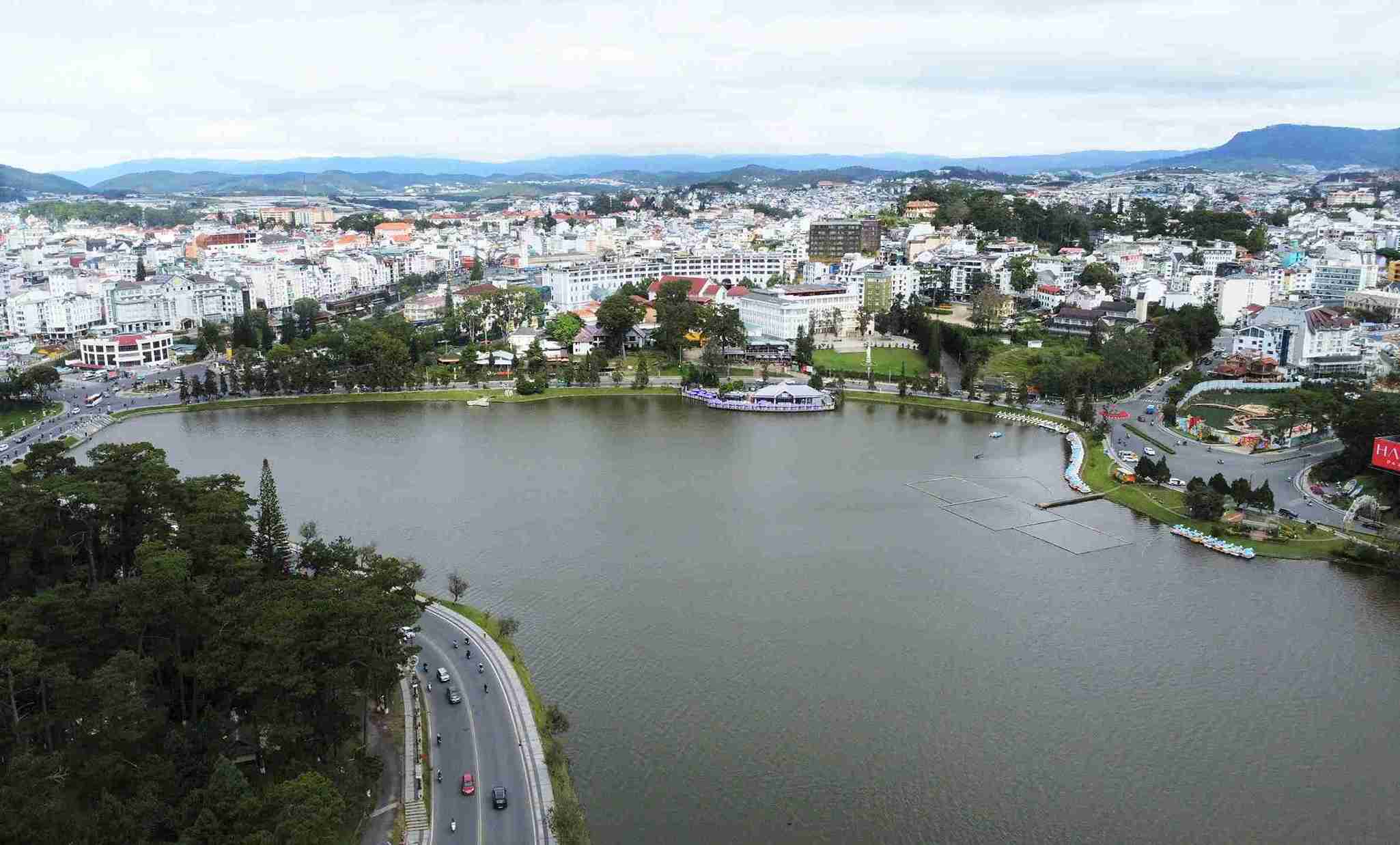 Một góc thắng cảnh hồ Xuân Hương Đà Lạt. Ảnh: Phúc Khánh 