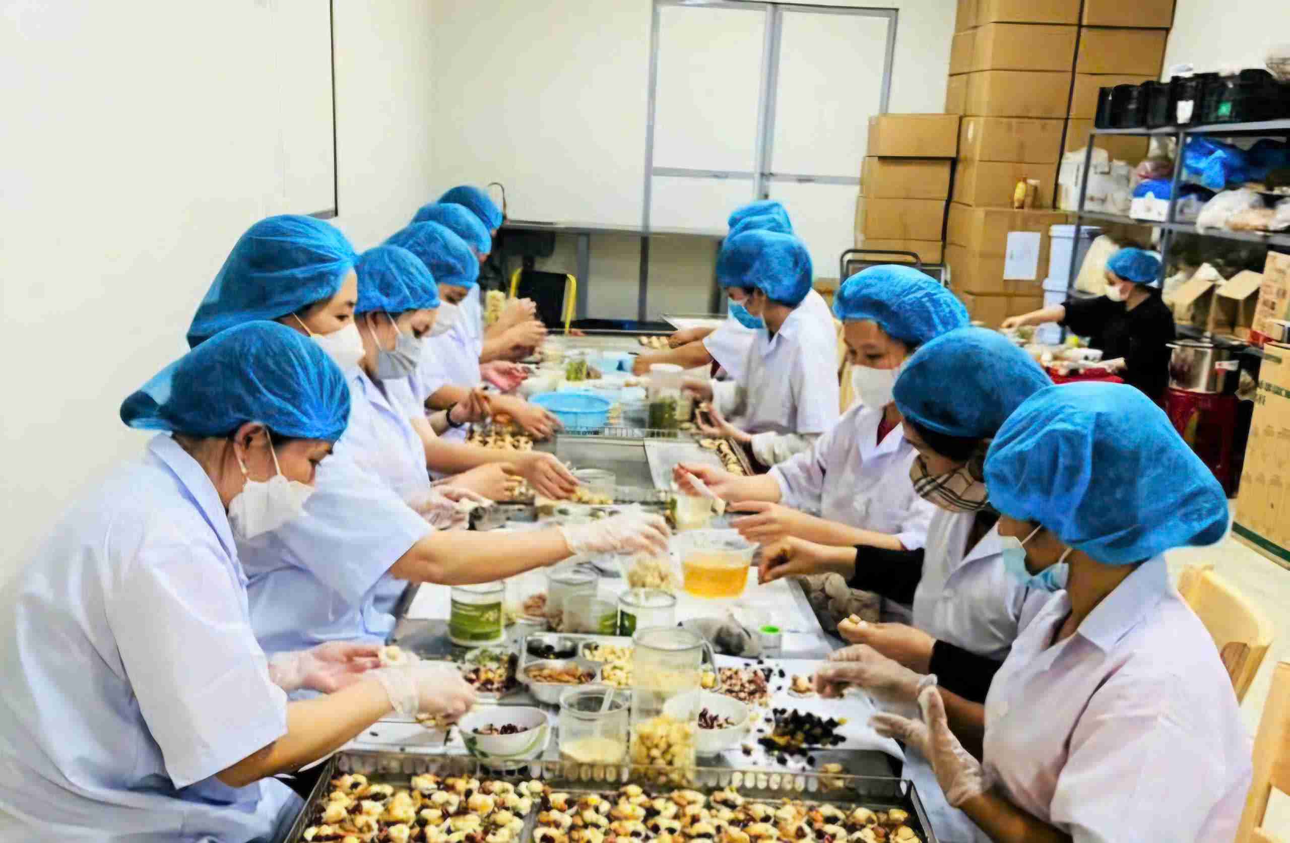 Chất lượng, uy tín sản phẩm là thước đo thành công qua các kênh bán hàng trên các sàn giao dịch thương mại điện tử. Ảnh: Phúc Khánh 