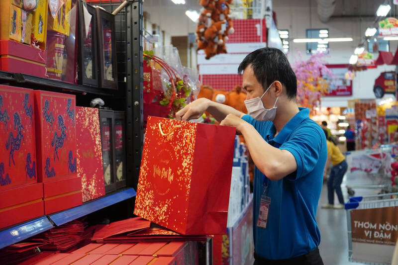 Ho Chi Minh City does not let Tet goods lack to serve the people.