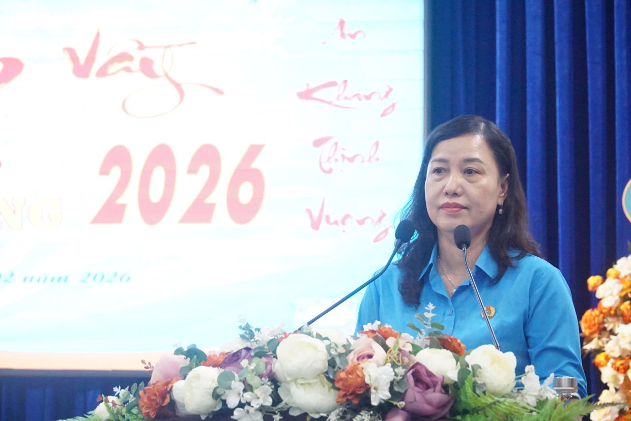 Chủ tịch LĐLĐ tỉnh Cà Mau Huỳnh Út Mười phát biểu tại buổi lễ. Ảnh: Nhật Hồ.