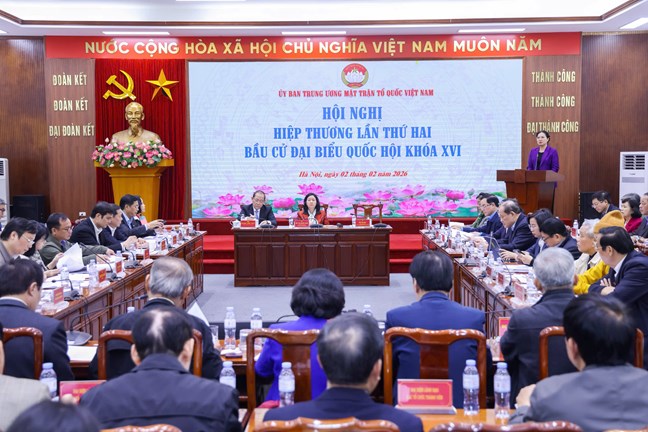 The Presidium of the Central Committee of the Vietnam Fatherland Front organized the 2nd consultation conference to agree on the preliminary list of people from agencies, organizations, and units at the Central level who are introduced to run for National Assembly deputies of the 16th term. Photo: Quang Vinh