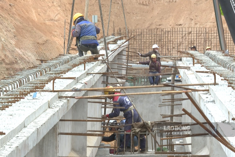 Dự án hoàn thành sẽ góp phần hoàn thiện hạ tầng giao thông, phát triển du lịch, thương mại. Ảnh: Đinh Đại