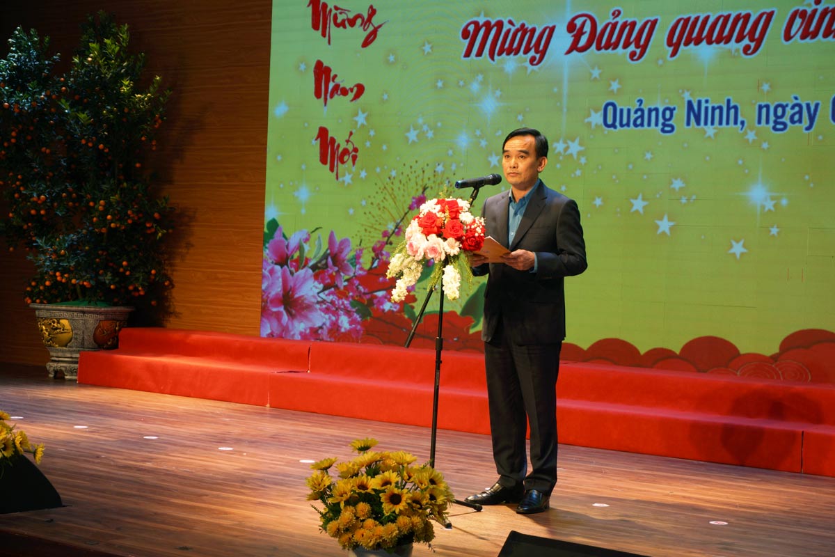 Chủ tịch Công đoàn TKV Lê Thanh Xuân phát biểu tại chương trình. Ảnh: Đoàn Hưng