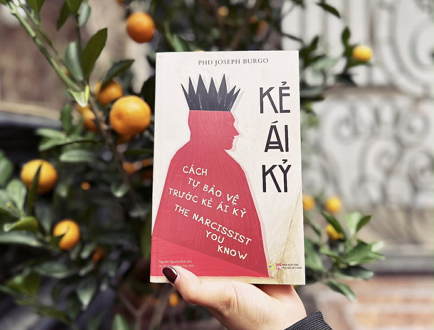 The book "The narcissist" by Dr. Joseph Burgo. Photo: T.H