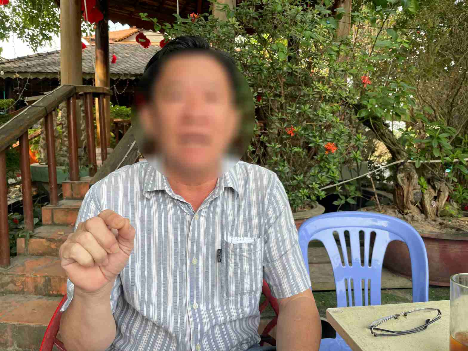 Anh N.V.T đang gặp khó khăn khi phải nghỉ việc và không được chi lương tháng 13. Ảnh: Đình Trọng