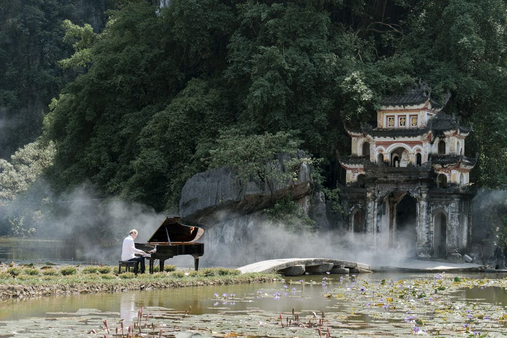 Secret Garden 그룹이 닌빈에서 뮤직비디오를 제작했습니다. 사진: 캐릭터 제공