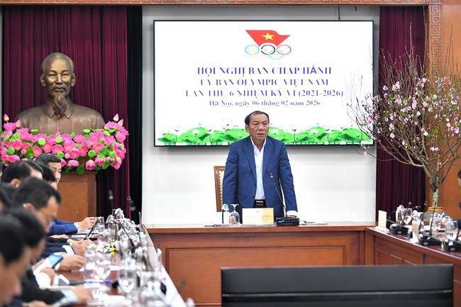 Minister, Chairman of the Vietnam Olympic Committee, Mr. Nguyen Van Hung working at the Conference. Photo: Ministry of Culture, Sports & Tourism