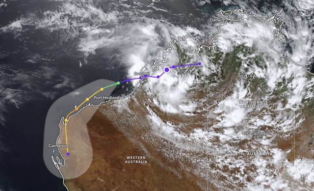 The low pressure formed from the mainland north of Australia quickly strengthened into a storm in just 48 hours. Photo: JMA