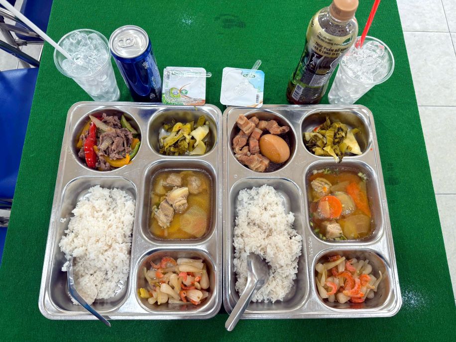 Cận cảnh suất ăn tại Bữa cơm tất niên Công đoàn mang đậm hương vị Tết. Ảnh: Thanh Mai