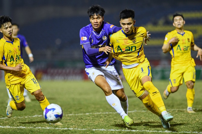 Các đội bóng V.League được nghỉ Tết Nguyên đán khoảng 5-7 ngày. Ảnh: HNFC