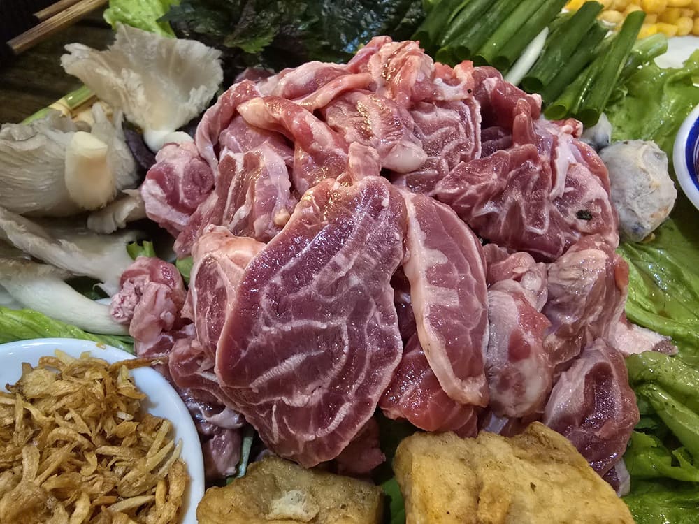 Secrets to choosing fresh and delicious beef core will ensure the quality of Tet dishes. Photo: Tuan Dat