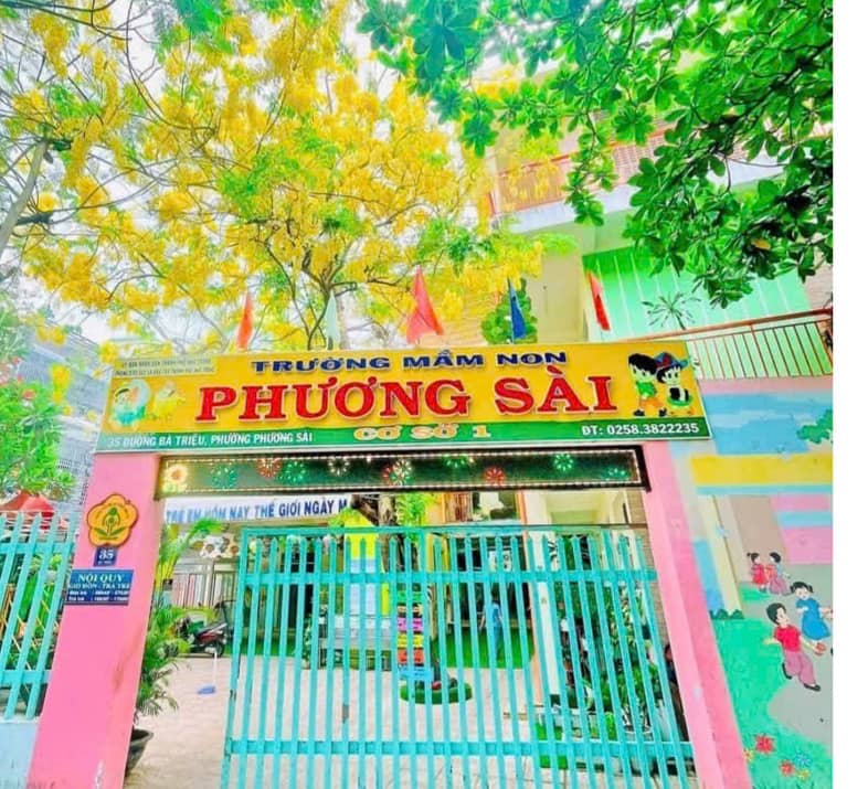 Giáo viên mầm non ở Nha Trang kiến nghị làm rõ các khoản thu chi đầu năm. Ảnh: Hữu Long