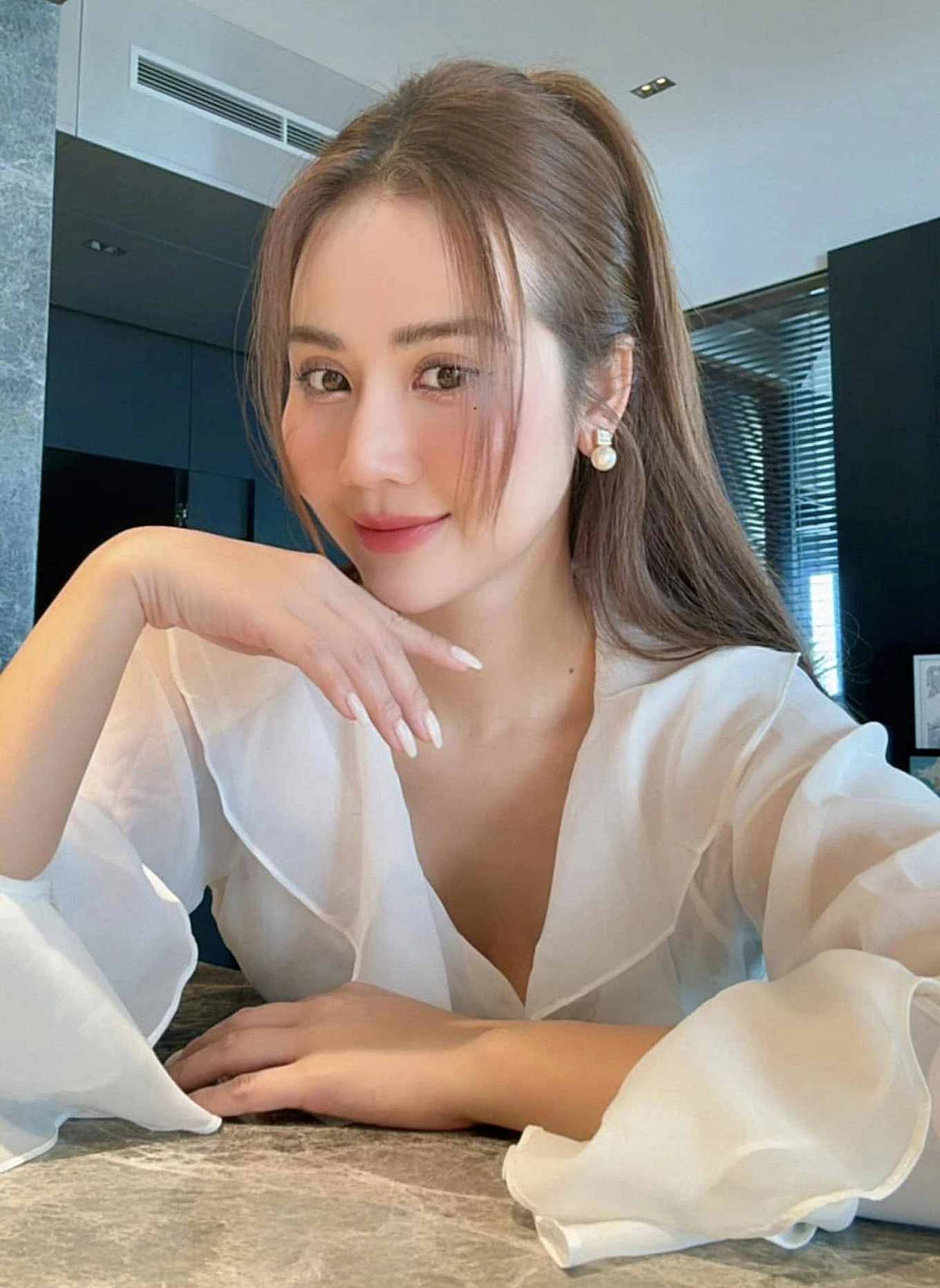 Huyền Lizzie là mẹ đơn thân ở tuổi 36. Ảnh: Nghệ sĩ cung cấp