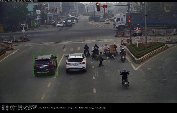 Car owner fined remotely in Ninh Binh. Photo: Ninh Binh Traffic Police