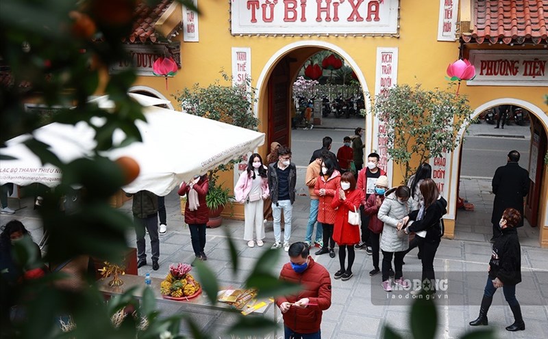 Go to a civilized pagoda to preserve the beauty of early spring culture