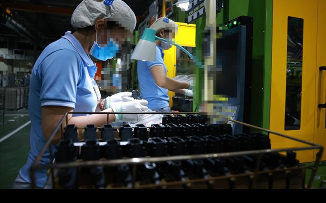 After the decision to open bankruptcy proceedings, businesses and cooperatives are prohibited from carrying out activities such as hiding, dispersing, or donating assets. Photo: Hai Nguyen