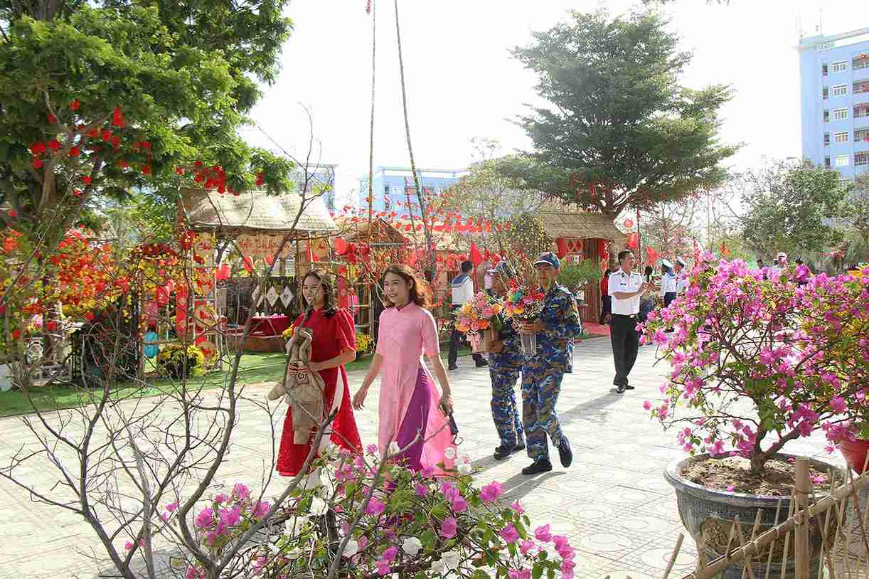 Chương trình “Xuân chung tay giữ biển, Tết thắm tình quân dân” có nhiều hoạt động ý nghĩa. Ảnh: Minh Châu