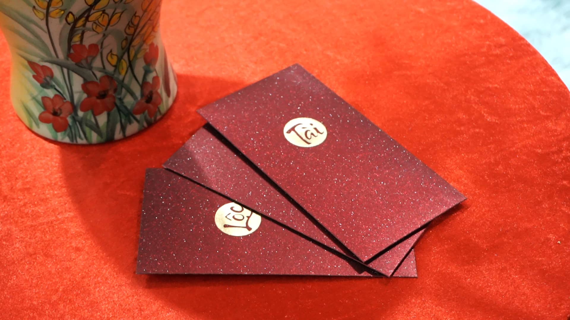 Tet lucky money and the problem of preserving traditional values