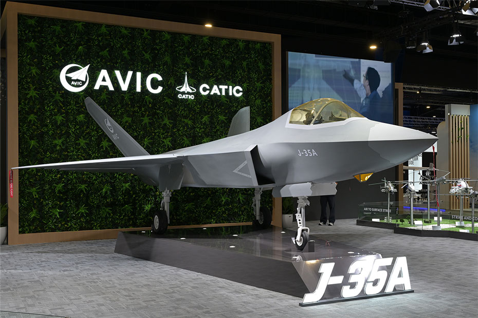 J-35 fighter model at the Singapore Airshow. Photo: AVIC