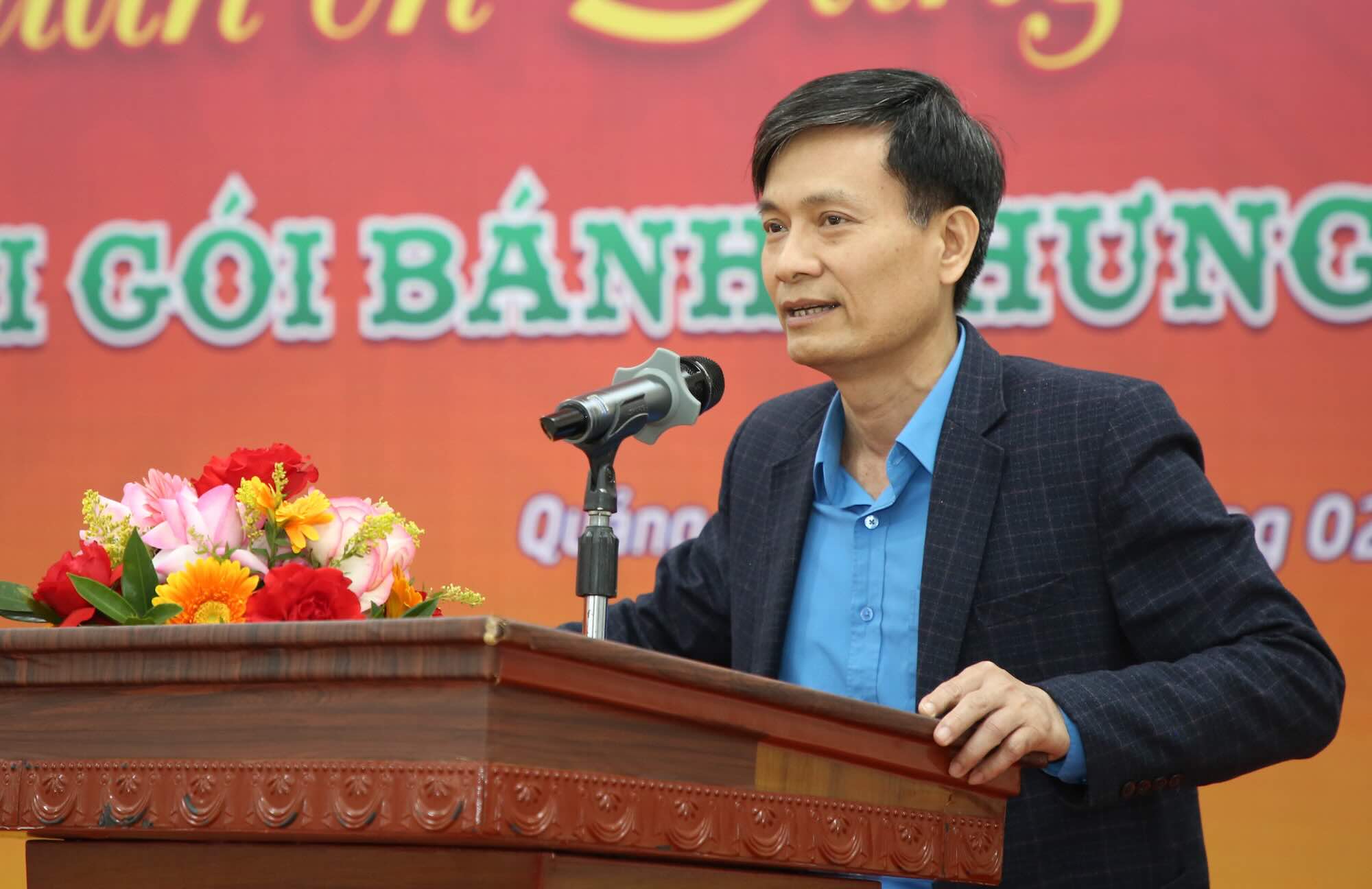 Ông Võ Văn Tiến - Phó Chủ tịch LĐLĐ tỉnh Quảng Trị phát biểu tại buổi lễ. Ảnh: Công Sáng