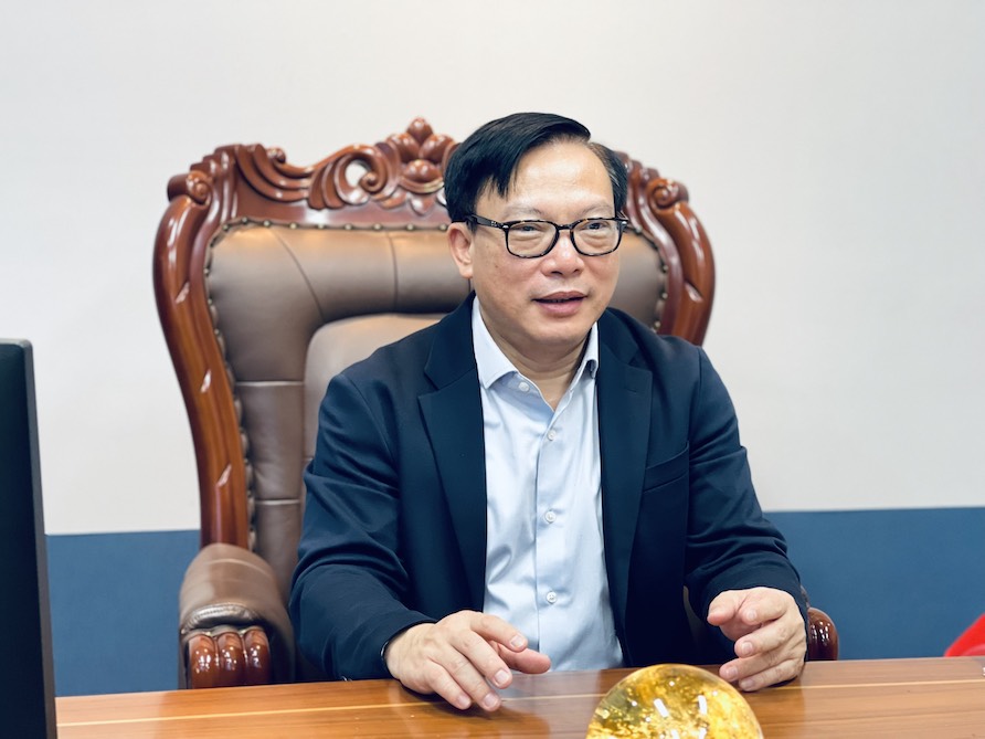 TS.BS Hoàng Đình Cảnh. Ảnh: Thùy Linh